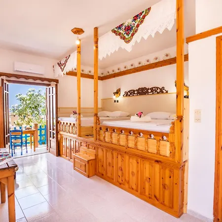Sun Week Bay Kapsül Otel Lefkos (Karpathos)