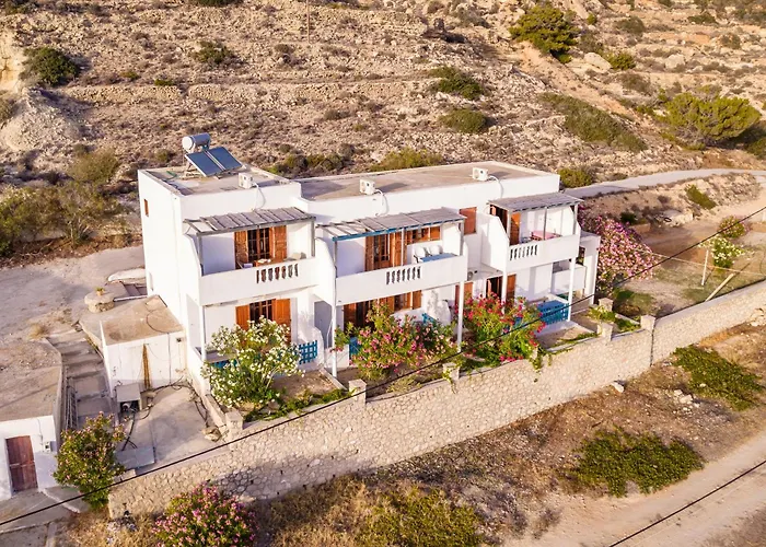 Sun Week Bay Capsule hotel Lefkos (Karpathos)